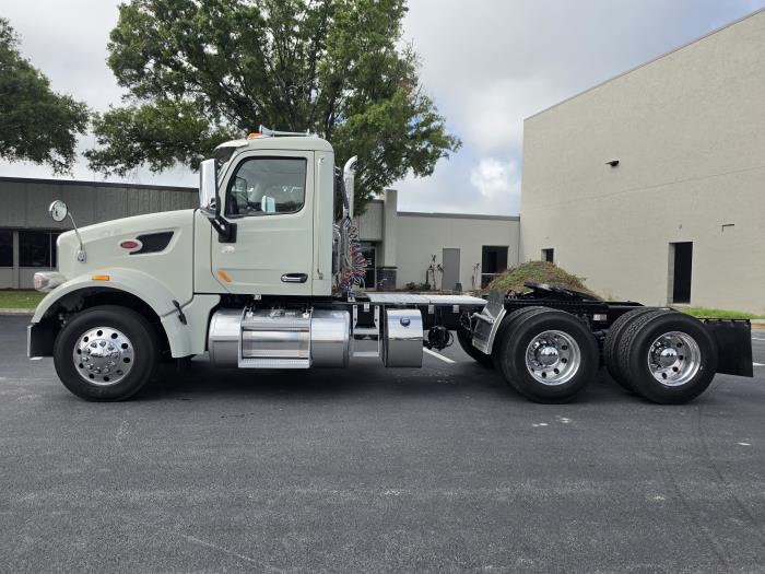 2022 Peterbilt 567-3