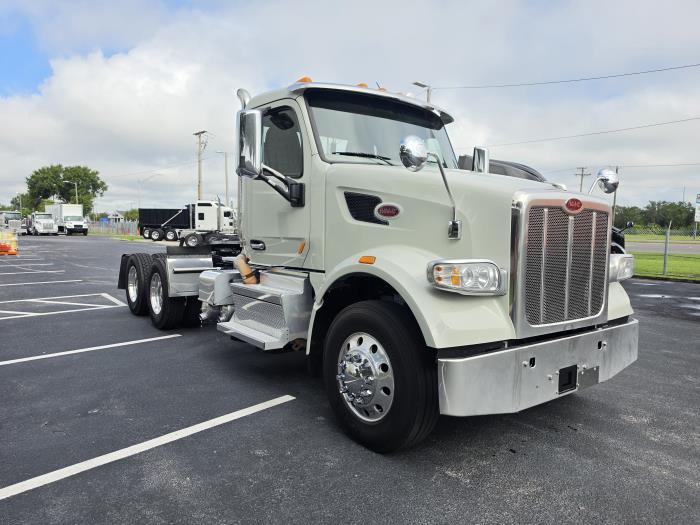2022 Peterbilt 567-2