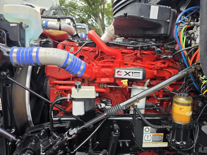 2022 Peterbilt 567-10