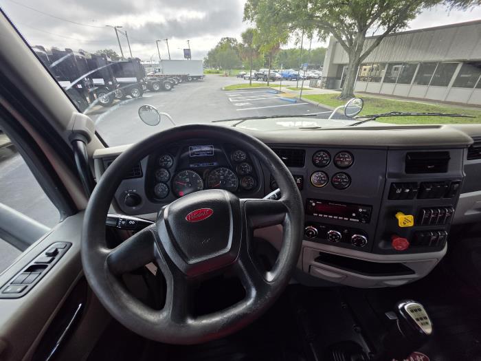 2022 Peterbilt 567-16