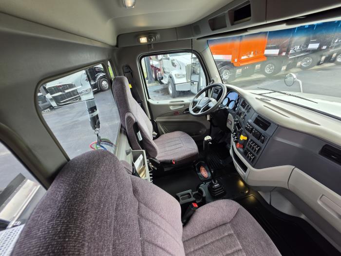 2022 Peterbilt 567-20