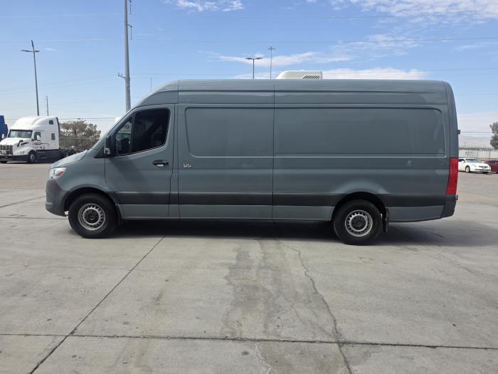 2024 Mercedes-Benz Sprinter-7