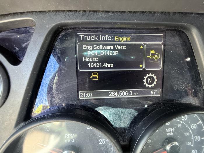 2018 Peterbilt 579-10
