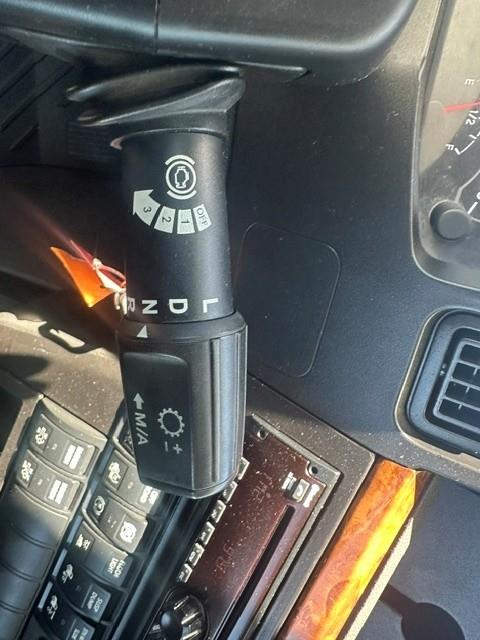 2018 International LT625-5