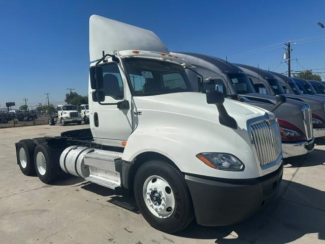 2018 International LT625-15