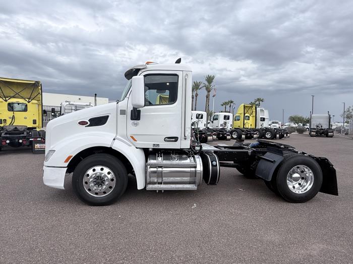 2018 Peterbilt 579-1