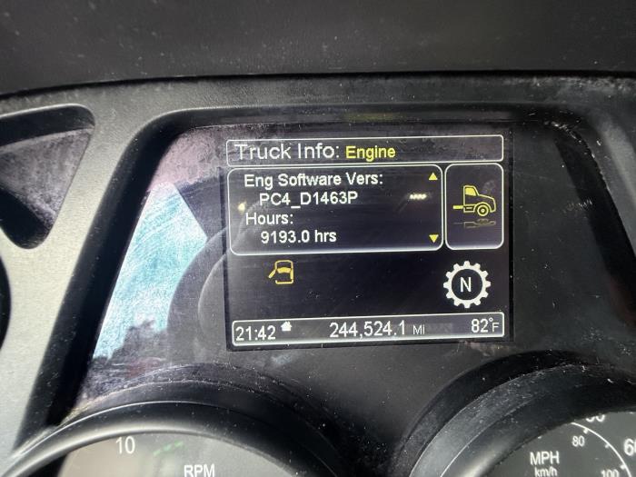 2018 Peterbilt 579-10