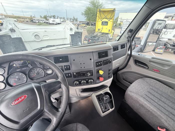 2018 Peterbilt 579-11