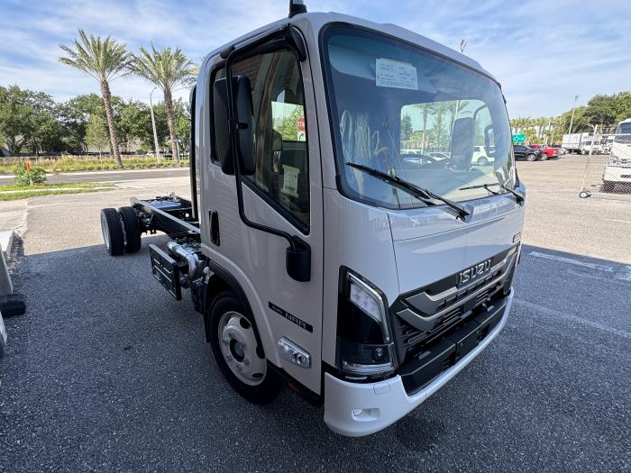 2027 Isuzu NRR-2