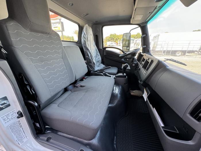 2027 Isuzu NRR-11