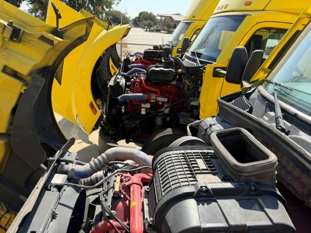 2023 Peterbilt 579-10