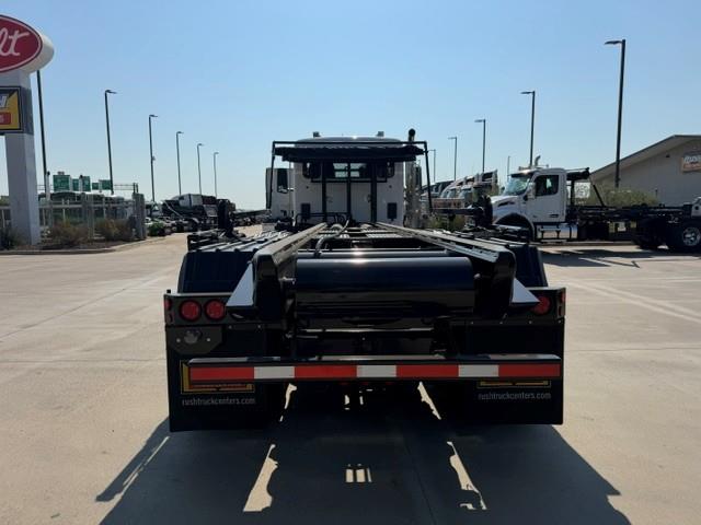 2027 Peterbilt 567-6
