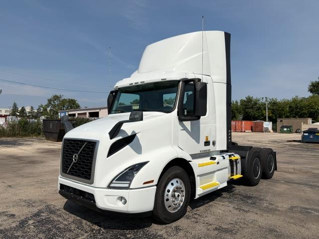 2023 Volvo VNR64T300-1