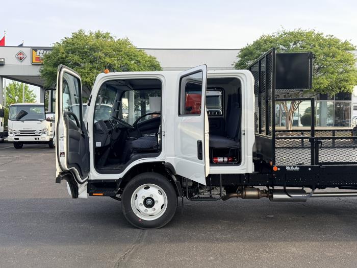 2027 Isuzu NPR-HD-8
