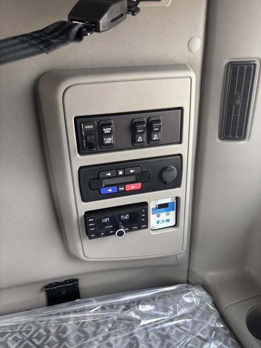 2027 International LT625-6