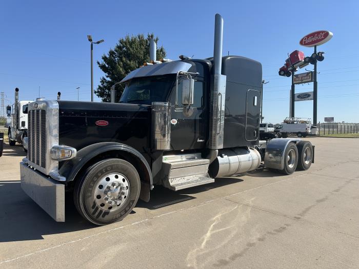 2026 Peterbilt 589-0