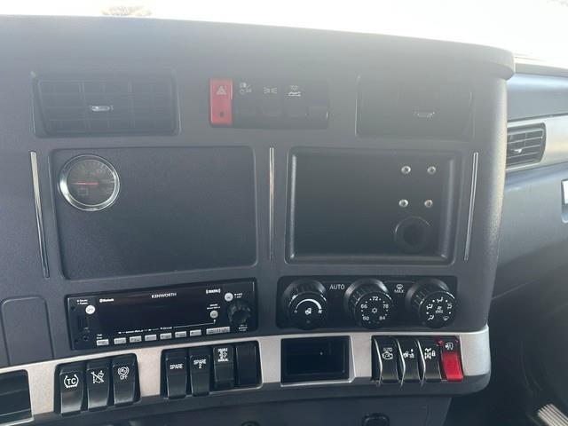 2022 Kenworth T680-5