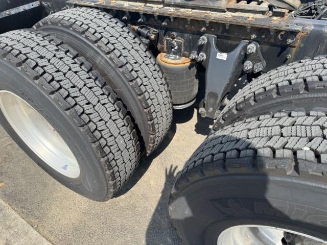 2022 International LT625-6