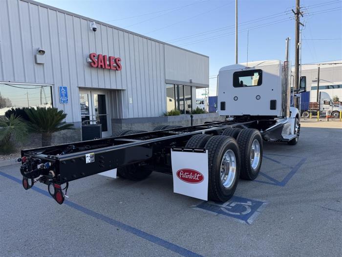 2027 Peterbilt 579-5