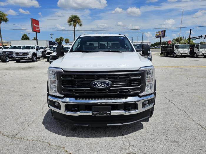 2027 Ford F-550 — photo 3