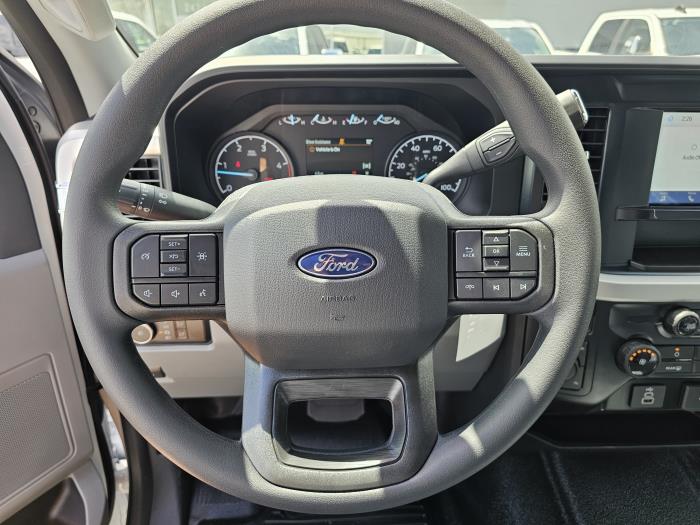 2026 Ford F-550-14