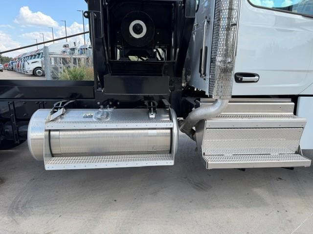 2026 Peterbilt 567-25