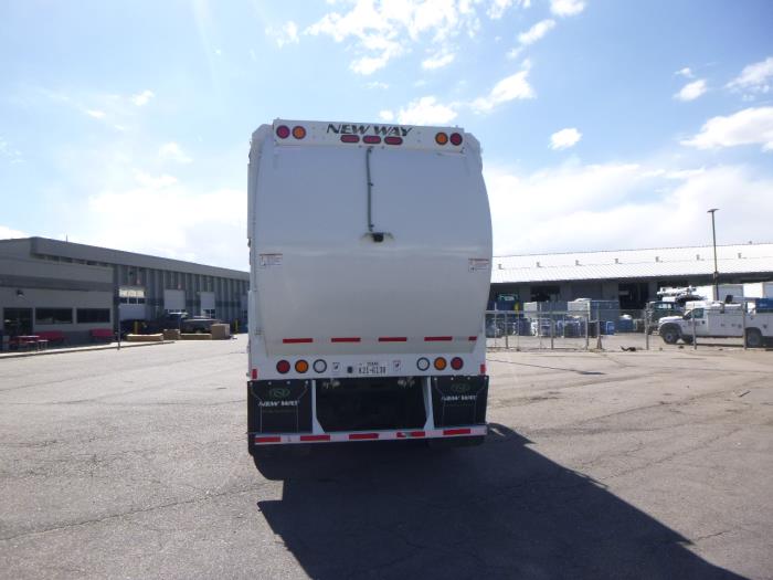 2025 Peterbilt 520-5