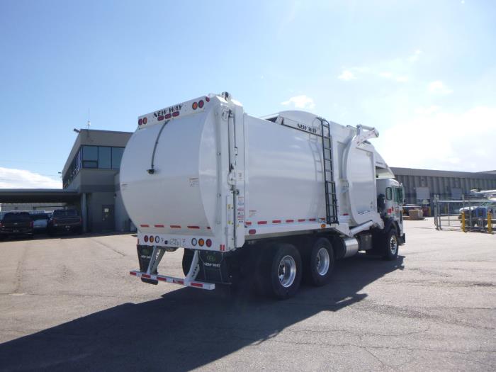 2025 Peterbilt 520-6