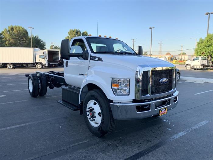 2027 Ford F-750-6
