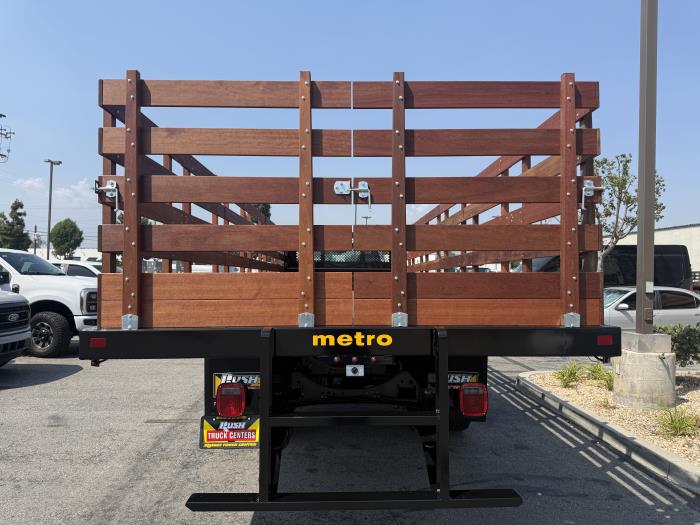 2027 Ford F-750 — photo 4