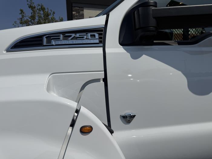 2027 Ford F-750-10