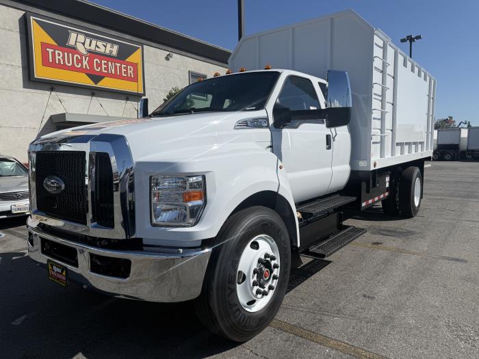 2027 Ford F-750 — photo 2