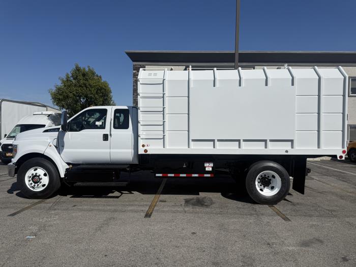 2027 Ford F-750 — photo 3