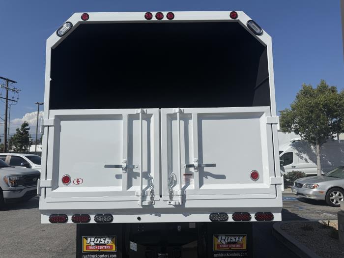 2027 Ford F-750 — photo 4