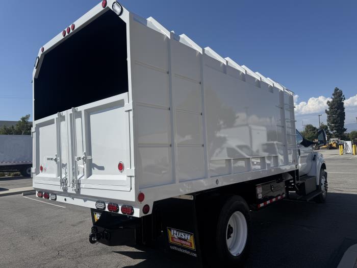 2027 Ford F-750 — photo 6