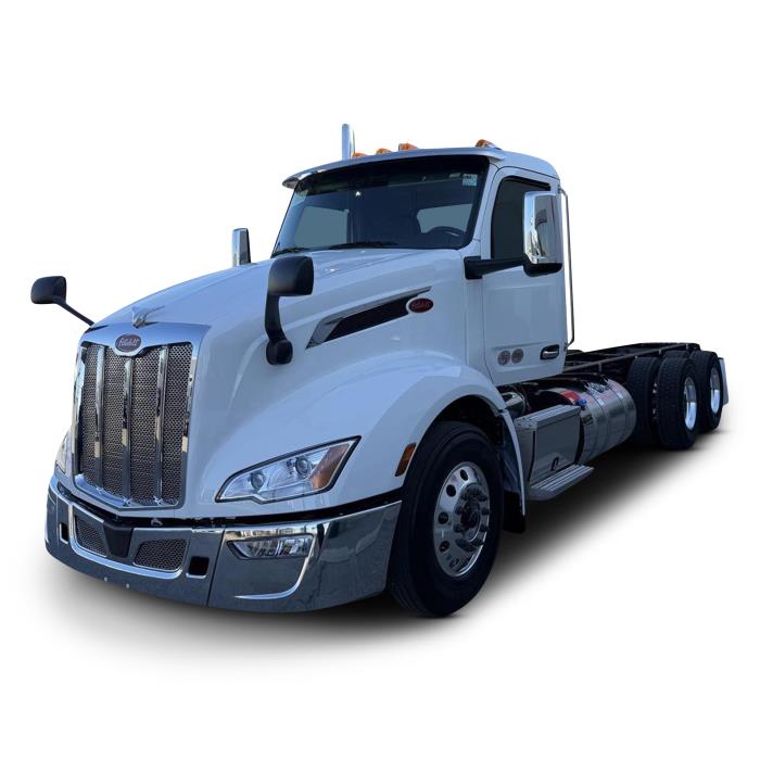 2027 Peterbilt 579-0