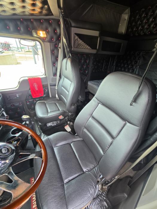 2024 Kenworth W900-13