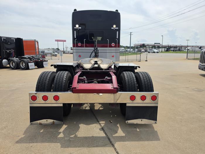 2024 Kenworth W900-3