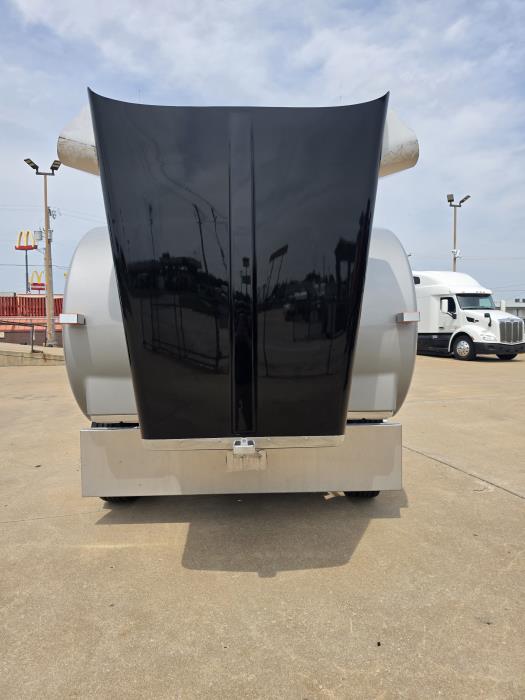 2024 Kenworth W900-30