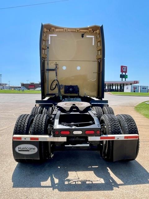2021 Peterbilt 579-3