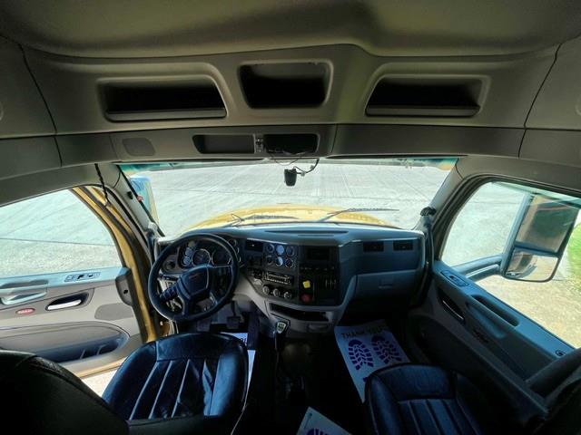2021 Peterbilt 579-14
