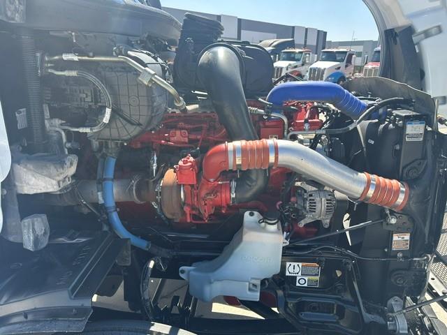 2022 Peterbilt 579-5