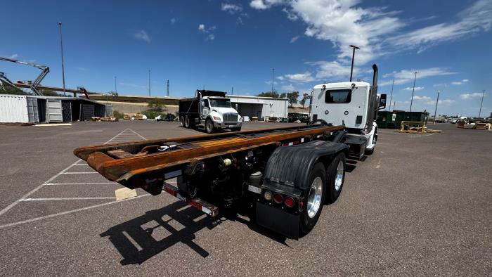 2020 Peterbilt 567-6