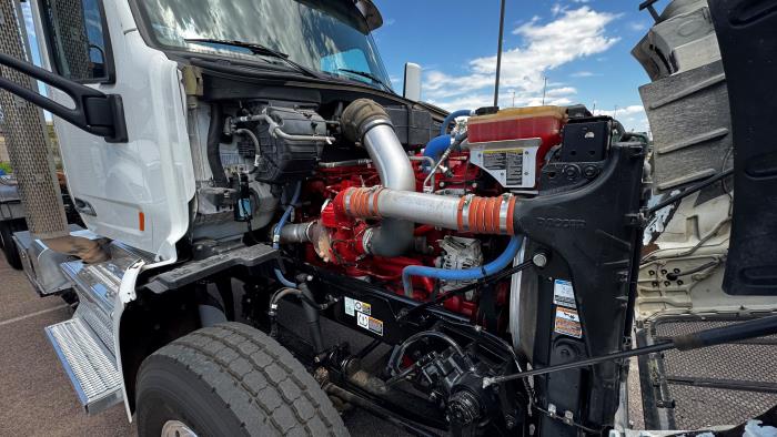 2020 Peterbilt 567-12