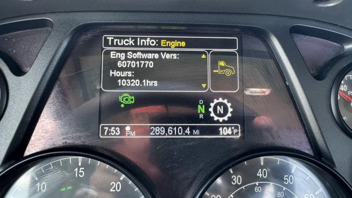 2020 Peterbilt 567-17