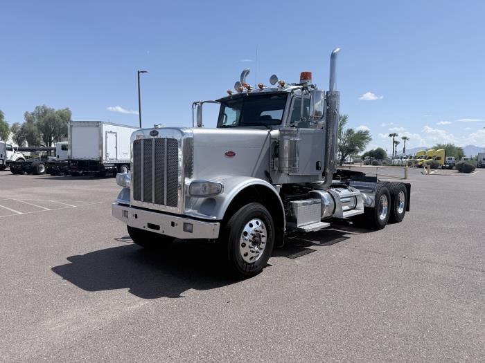 2020 Peterbilt 389-0