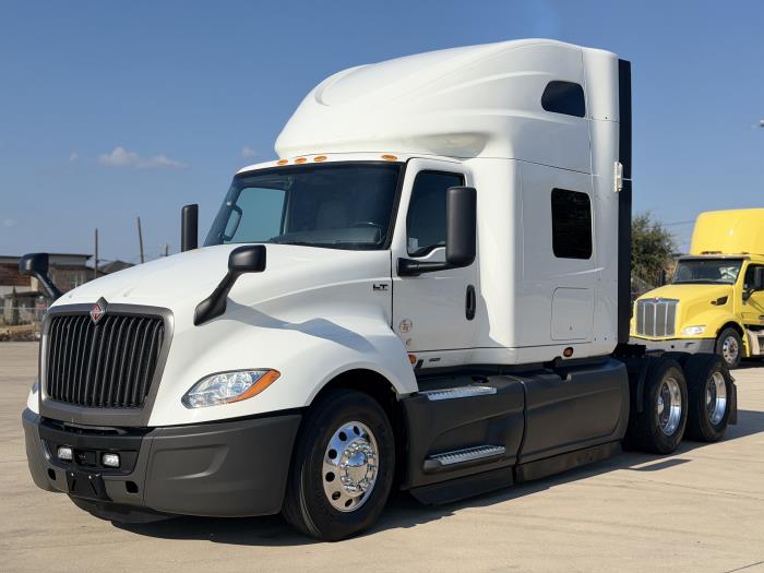2022 International LT625-0