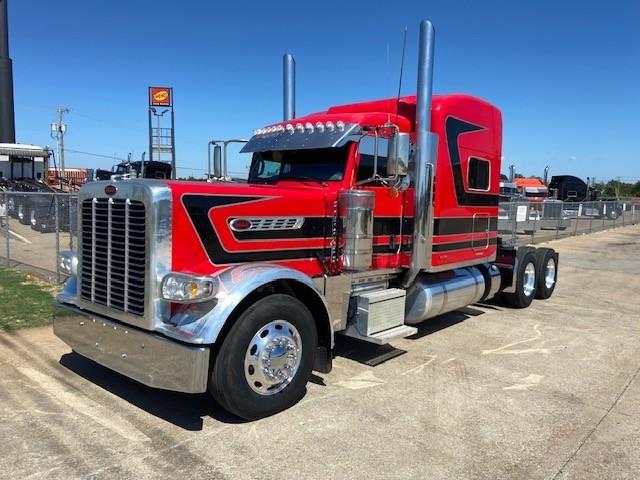 2022 Peterbilt 389-1