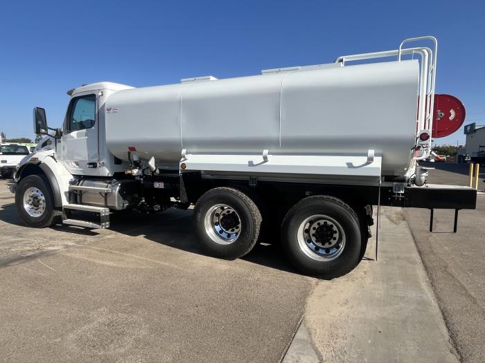 2027 Peterbilt 548-2