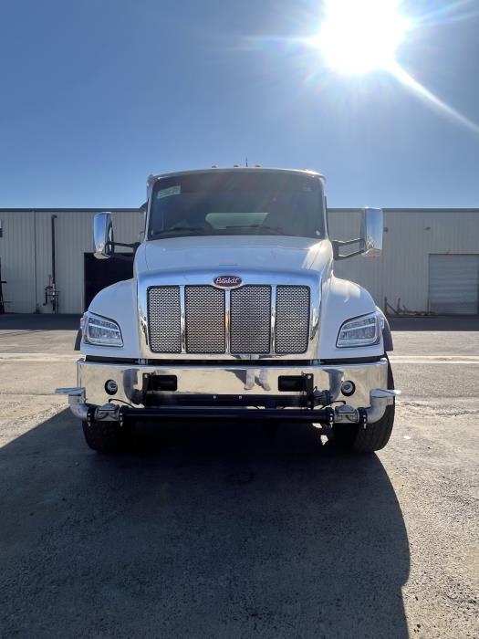 2027 Peterbilt 548-3